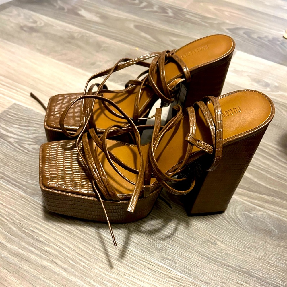 Women’s platform heels